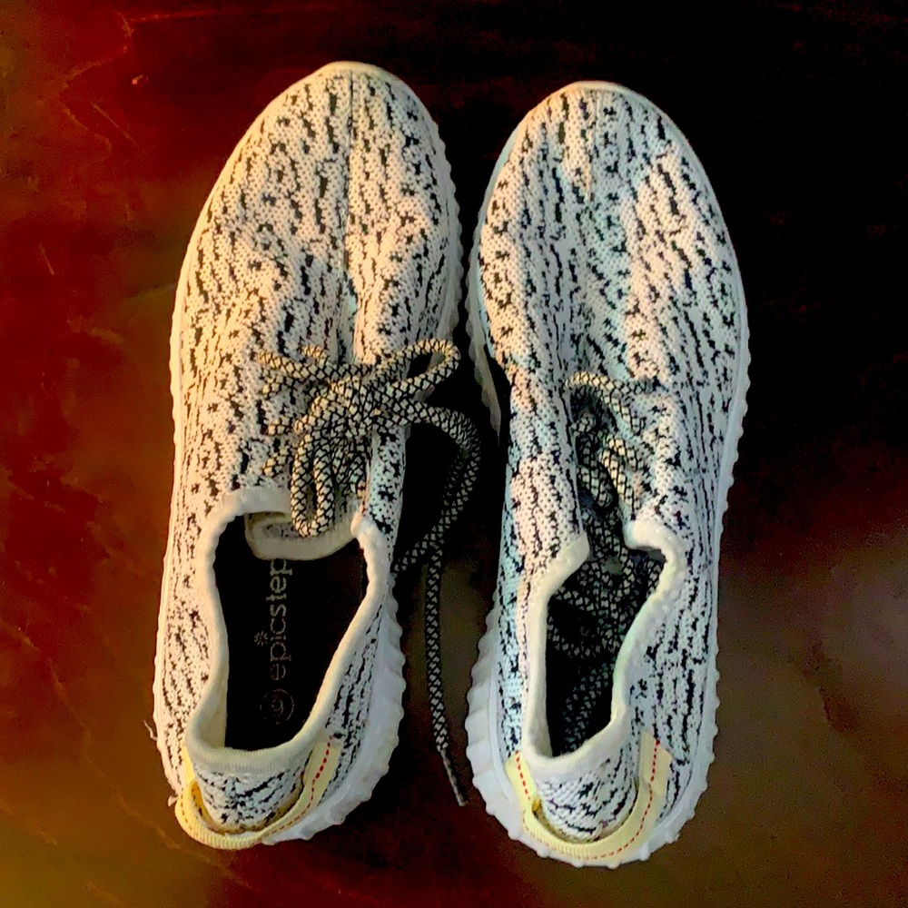 Good worn good condition no box